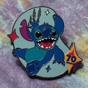 Disneyland 70th Anniversary Mystery Pin - Stitch